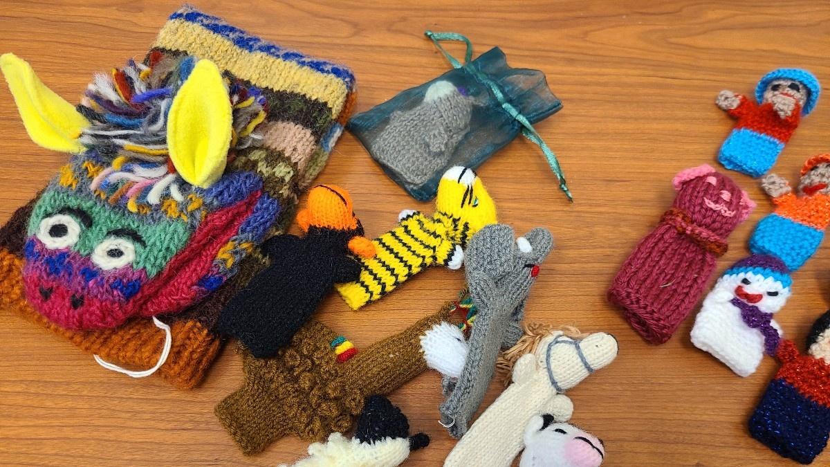 How finger puppets can help promote early language development in babies